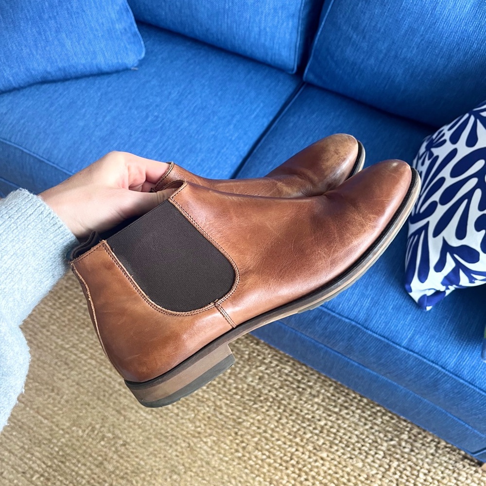 Rodd & Gunn Tan Leather Chelsea Boots